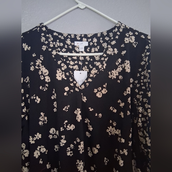 J Jill NWT Black Cream Floral V Neck Cotton Tencel Blend Popover Top L - Picture 2 of 5